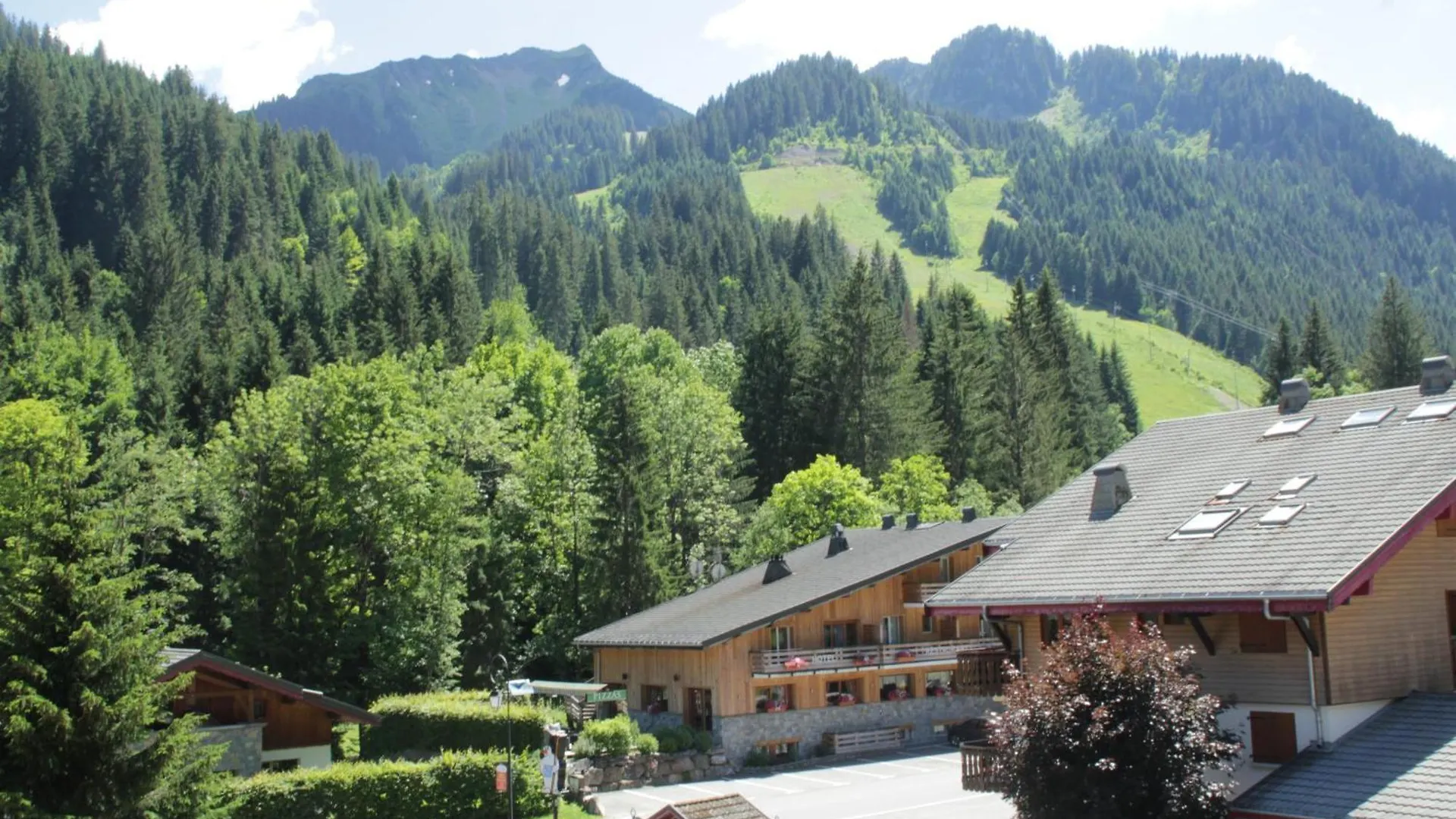 Portes Du Soleil Psb204 Telecabine & Mountain 4 Per Chatel Apartment